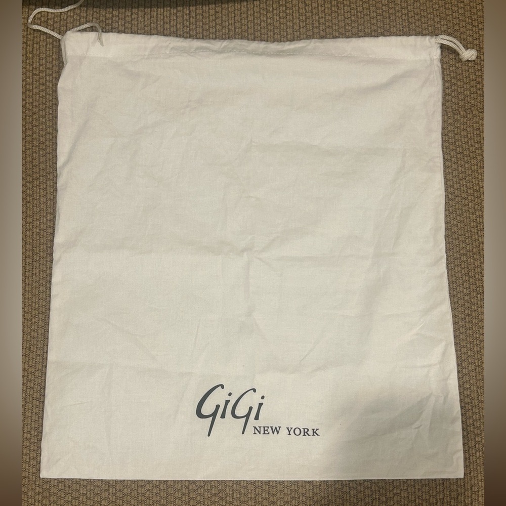 GiGi New York Cream Drawstring Dust Bag